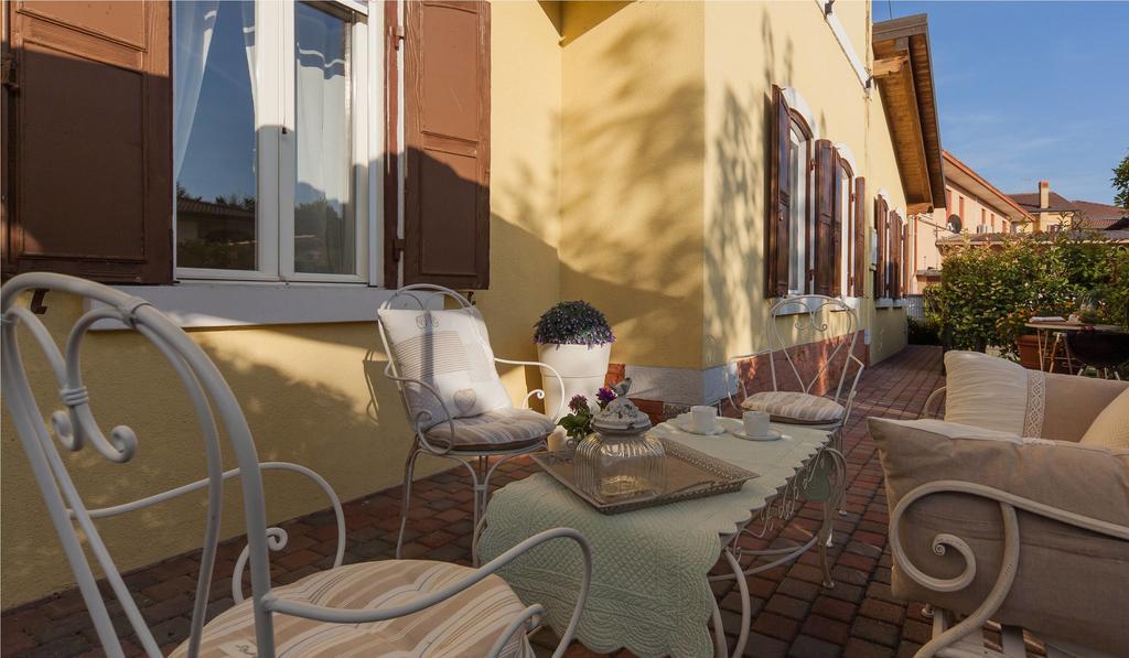 Nina Guest House Longare Exterior photo